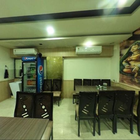 Kingsway Hotel And Restaurant Ajmer Dargah 350 Meter Zewnętrze zdjęcie