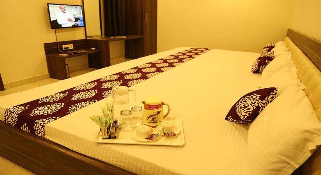 Kingsway Hotel And Restaurant Ajmer Dargah 350 Meter Zewnętrze zdjęcie