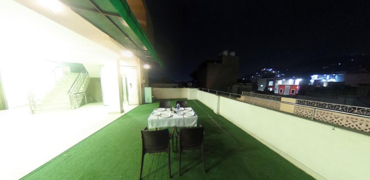 Kingsway Hotel And Restaurant Ajmer Dargah 350 Meter Zewnętrze zdjęcie