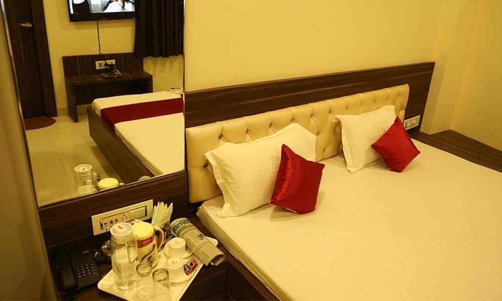 Kingsway Hotel And Restaurant Ajmer Dargah 350 Meter Zewnętrze zdjęcie