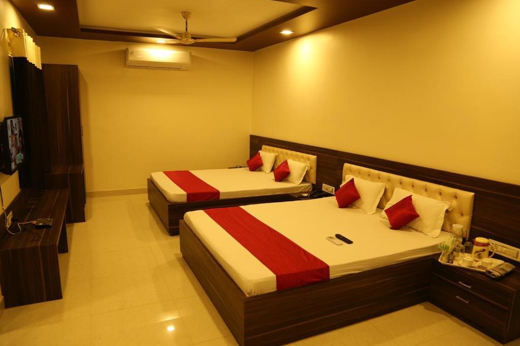 Kingsway Hotel And Restaurant Ajmer Dargah 350 Meter Zewnętrze zdjęcie