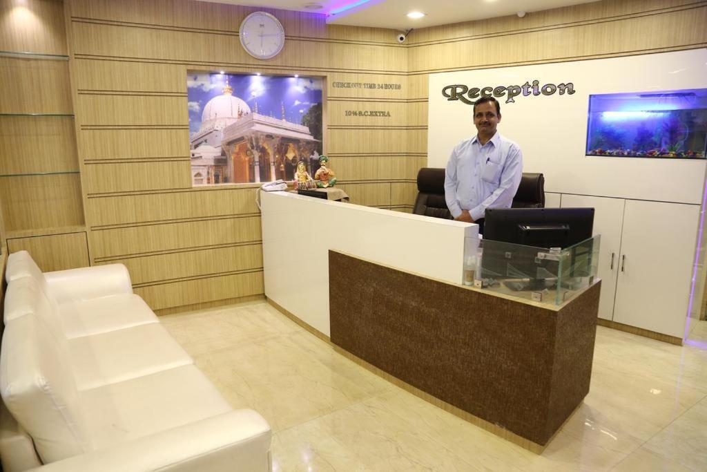 Kingsway Hotel And Restaurant Ajmer Dargah 350 Meter Zewnętrze zdjęcie